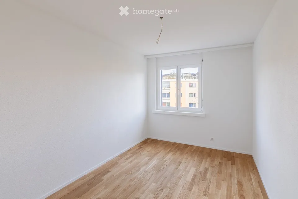 Modern 4.5-room total renovation with balcony in Widen