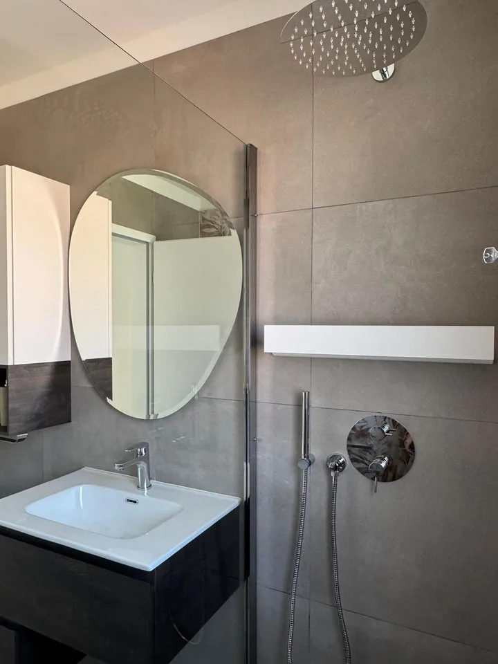 3728 BELLINZONA - 2 x 2.5 LOCALI - RECENTE COSTRUZIONE BUONA POSIZIONE