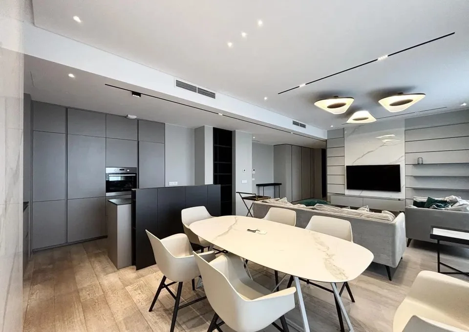 Geräumige 4.5-Zimmer-Wohnung mit Balkon