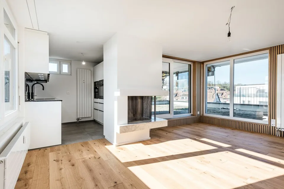 Renoviertes 3.5-Zi.-Penthouse mit XXL-Terrasse (kein Lift)