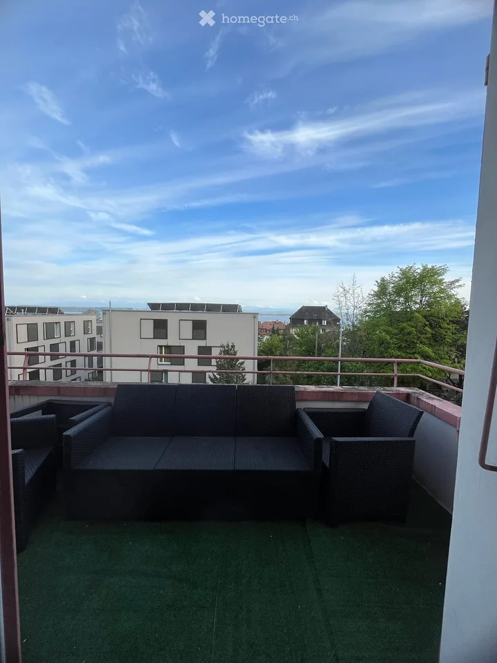 Bellissimo appartamento ristrutturato con balcone e vista