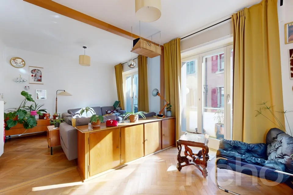 Immeuble mixte 2 Commerces + 3.5 + 8.5 en duplex