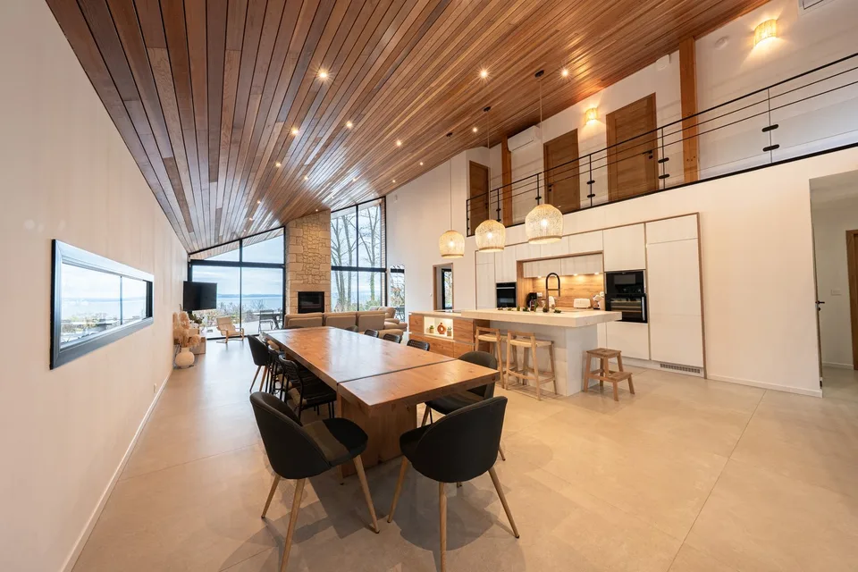 Moderne Villa mit Panoramablick auf den Genfersee