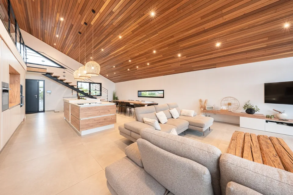 Moderne Villa mit Panoramablick auf den Genfersee