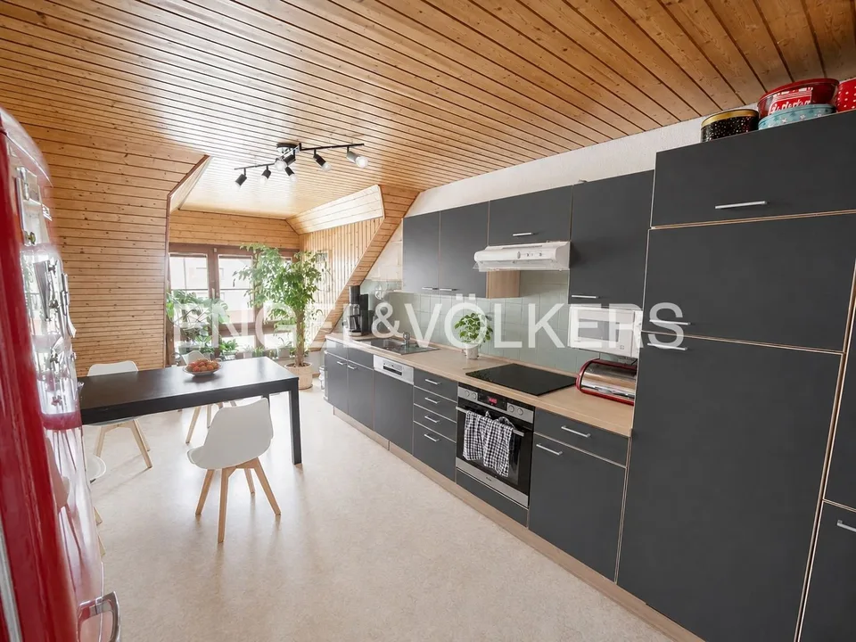 Maison multifamiliale louée avec un potentiel d'expansion attractif - Investissement