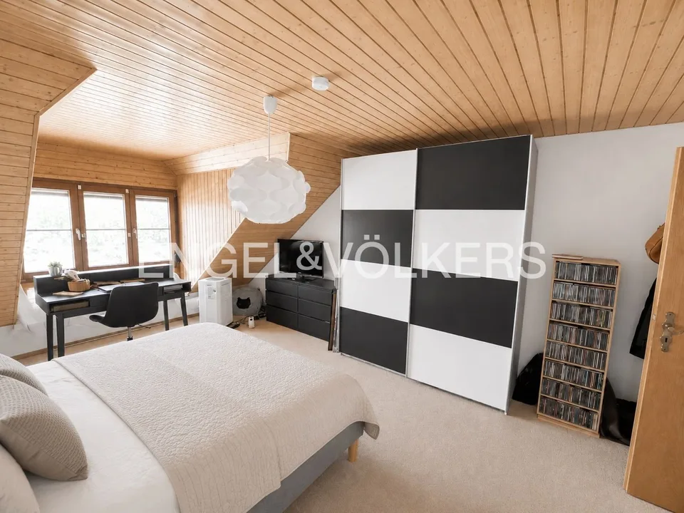 Maison multifamiliale louée avec un potentiel d'expansion attractif - Investissement