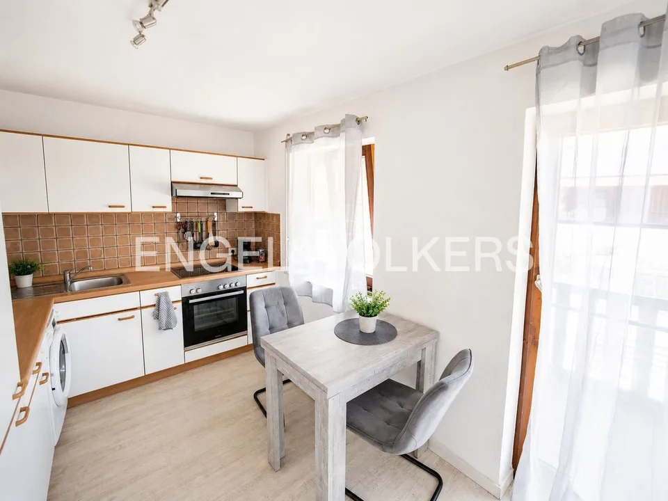 Maison multifamiliale louée avec un potentiel d'expansion attractif - Investissement