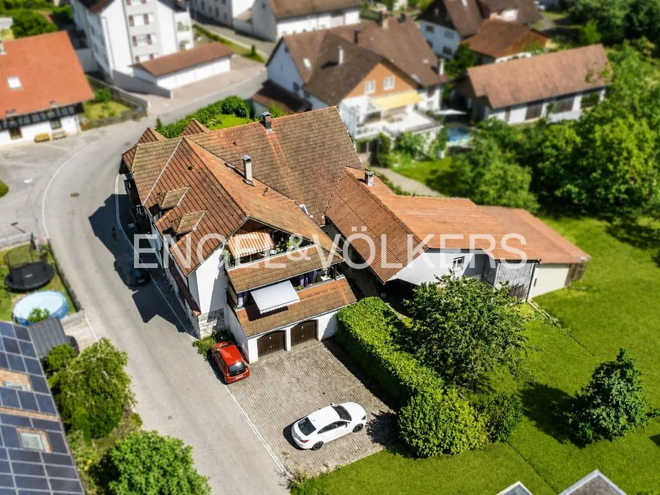 Maison multifamiliale louée avec un potentiel d'expansion attractif - Investissement