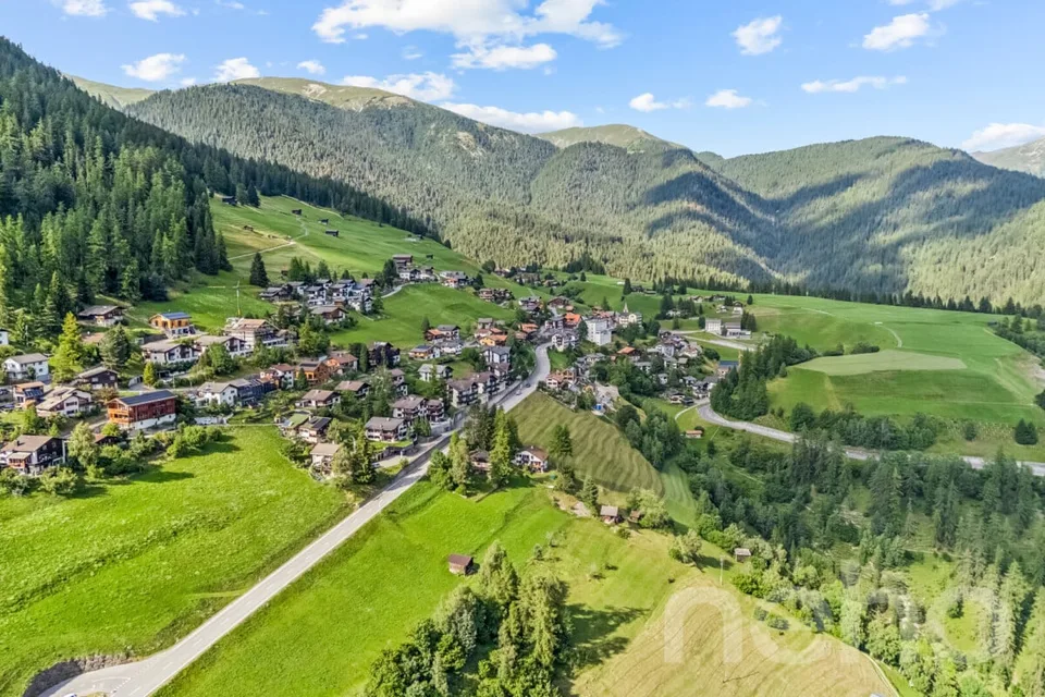 3?520 m² Entwicklungsgrundstück mit Projektstudie in Davos Wiesen
