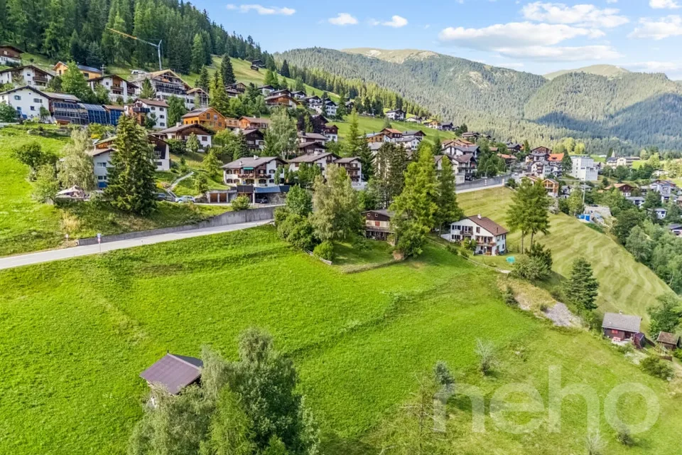 3?520 m² Entwicklungsgrundstück mit Projektstudie in Davos Wiesen