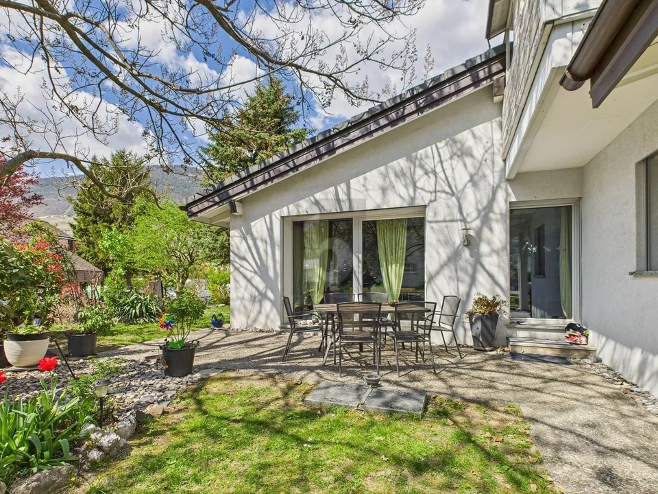 Casa con appartamento indipendente