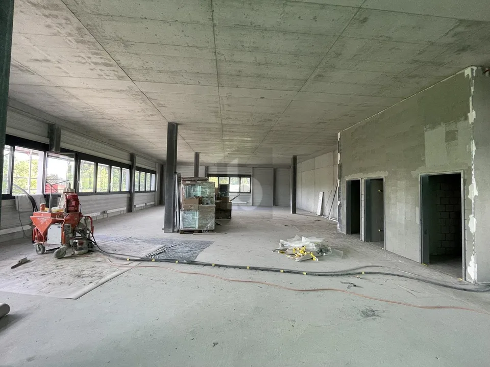 Newly Built Large Office Space