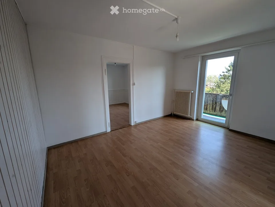Charming old building apartment with a great view, huge garden and central location