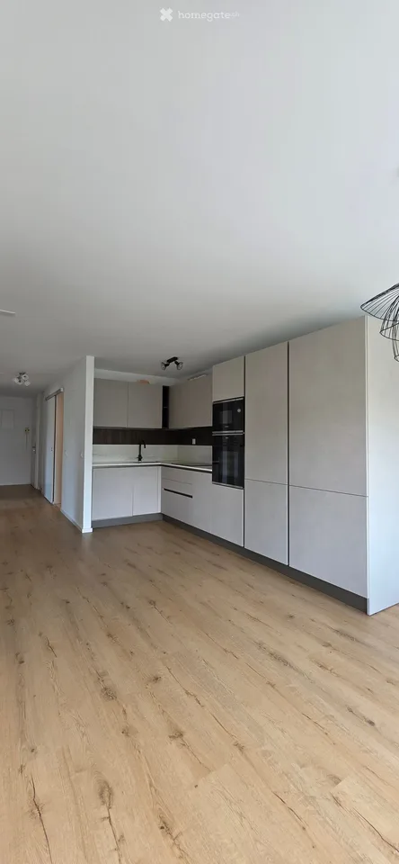 Frisch renovierte  3.5-Zimmer-Wohnung mit Balkon