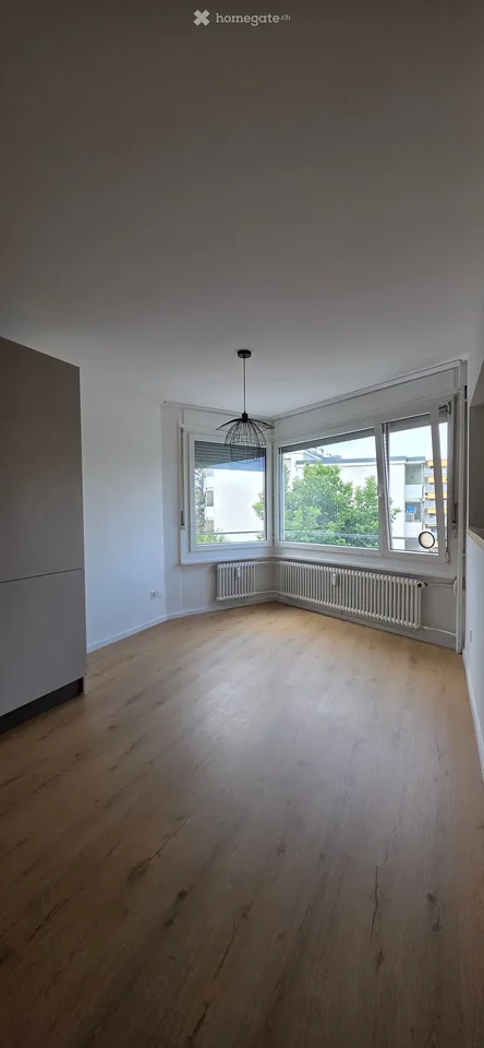 Frisch renovierte  3.5-Zimmer-Wohnung mit Balkon