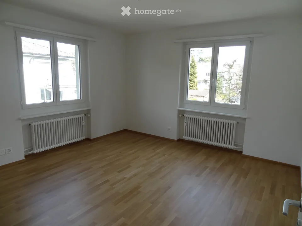 3 pièces, très lumineux, situé au centre et au calme
