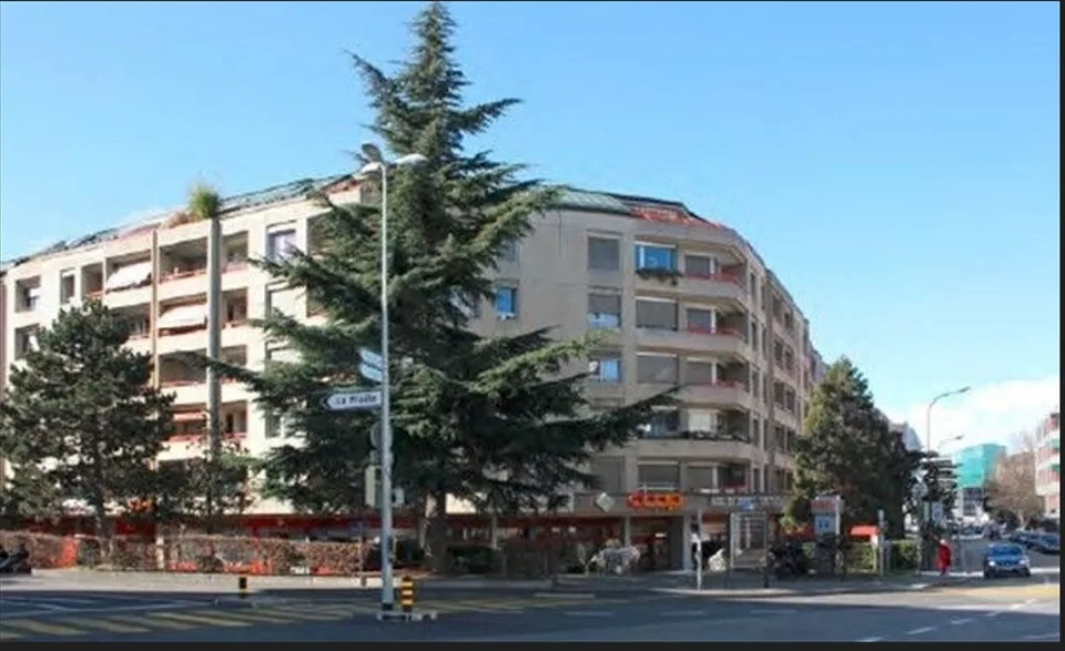 Quartier Epinettes - Noirettes, spacieux trois pièces