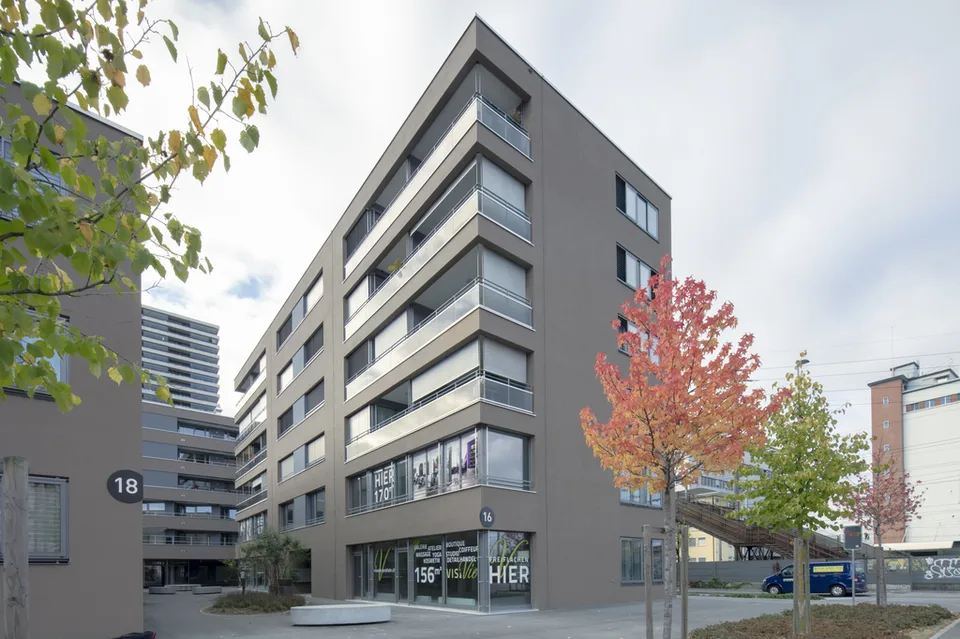 NÄHE BAHNHOF PRATTELN / HELLER GEWERBERAUM / 170m2