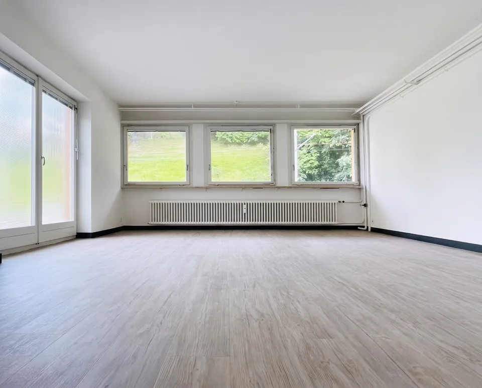 HELLES BÜRO / PRAXIS (CA. 50 M2)  AN RUHIGER LAGE IM GUNDELI