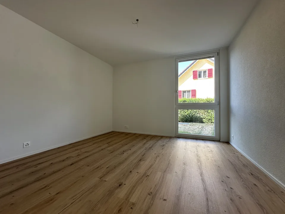 Nouvelle construction : appartement calme en centre-ville avec balcon