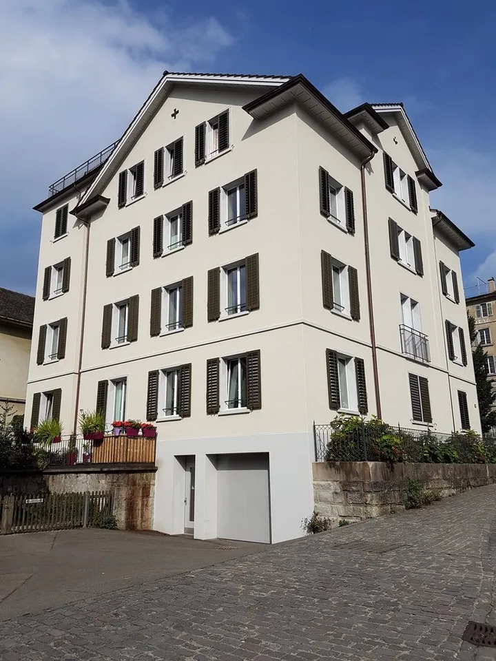 Stilvolle Wohnung mit Sitzplatz in Zürich-Hottingen