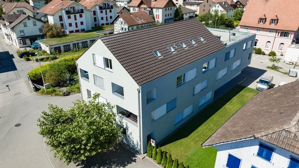GEMÜTLICHE WOHNUNG MIT EXKLUSIVER DACHTERRASSE