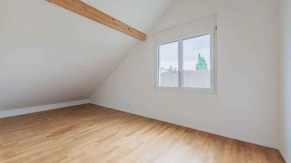 GEMÜTLICHE WOHNUNG MIT EXKLUSIVER DACHTERRASSE