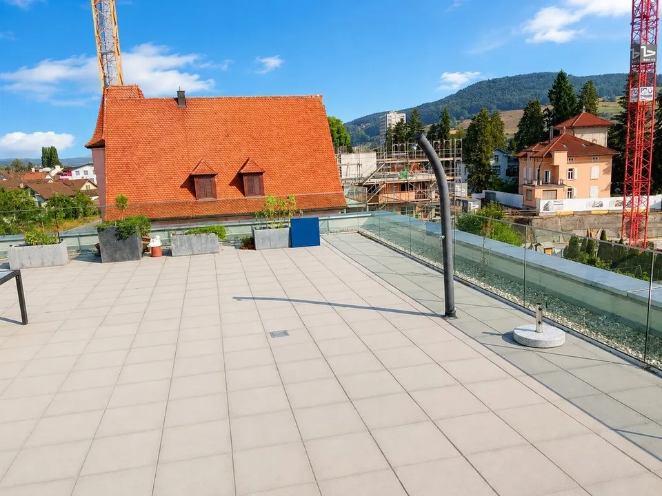 GEMÜTLICHE WOHNUNG MIT EXKLUSIVER DACHTERRASSE