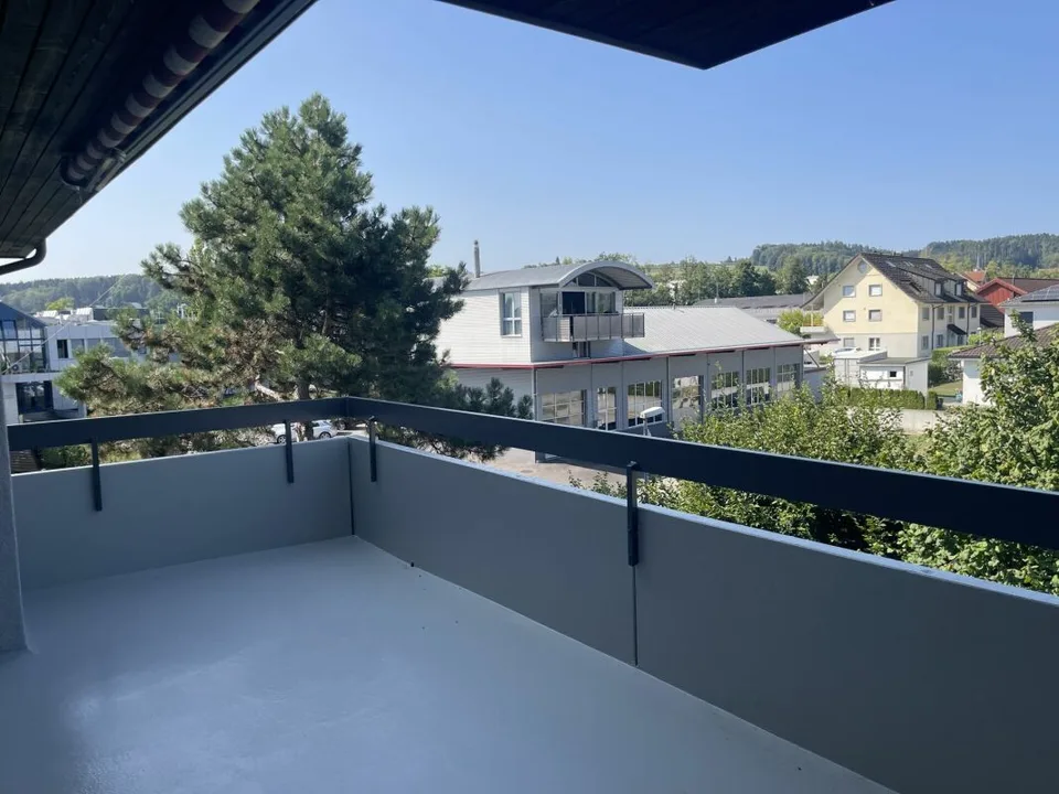 Appartamento adatto alle famiglie (123m2) in una posizione tranquilla e soleggiata