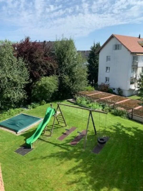 Appartamento adatto alle famiglie (123m2) in una posizione tranquilla e soleggiata