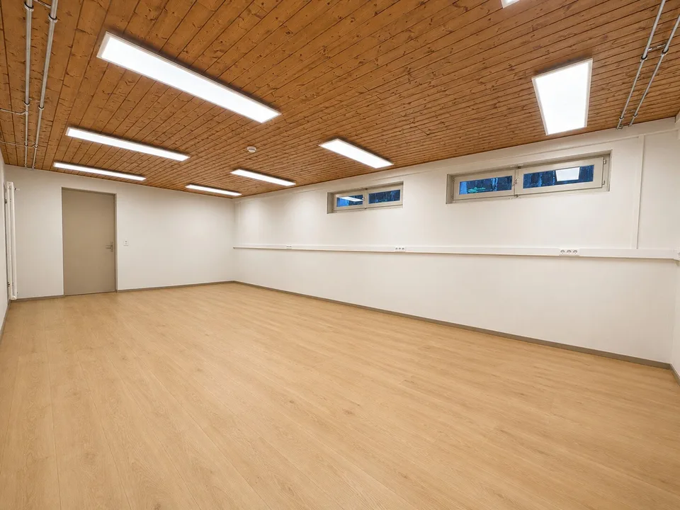 Freshly renovated atrium house in a representative location