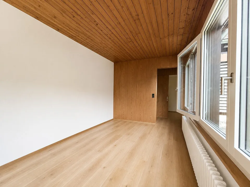 Freshly renovated atrium house in a representative location