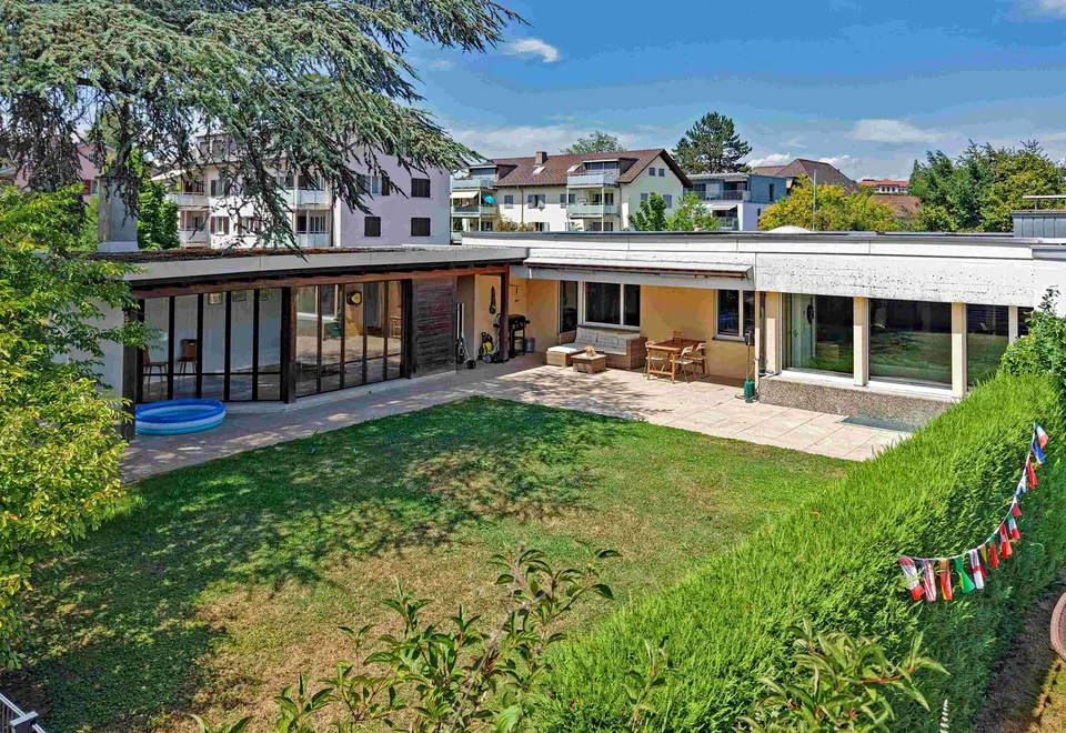 Molta spazio e comfort - sottile e doccia nel quartiere più bello di Burdlef