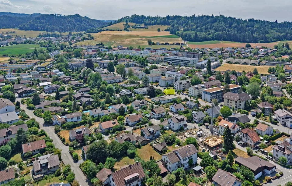 Molta spazio e comfort - sottile e doccia nel quartiere più bello di Burdlef