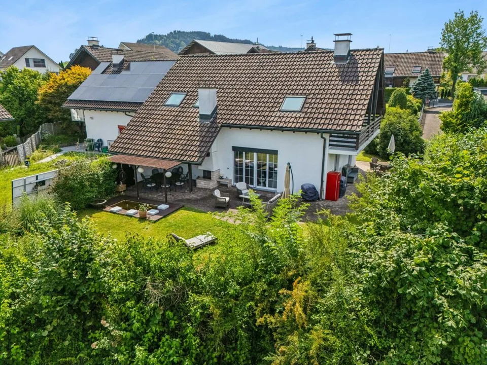 Move in with your family immediately in Buonas!