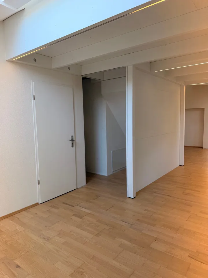 Moderne 4.5-Zimmer-Maisonette-Wohnung in Beinwil am See – sofort verfügbar