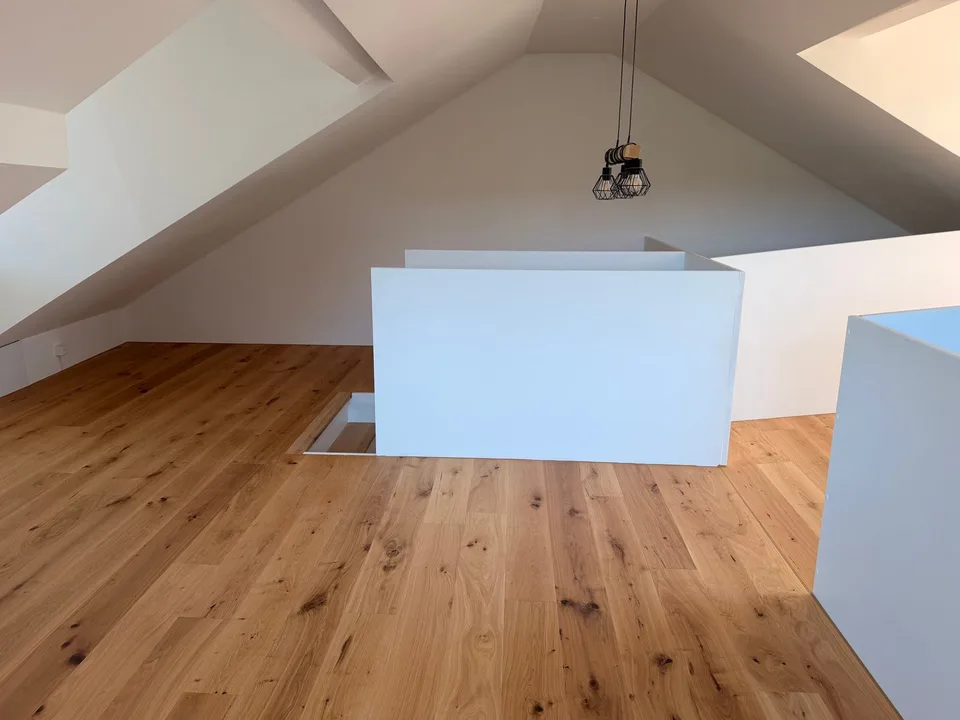Moderne 4.5-Zimmer-Maisonette-Wohnung in Beinwil am See – sofort verfügbar