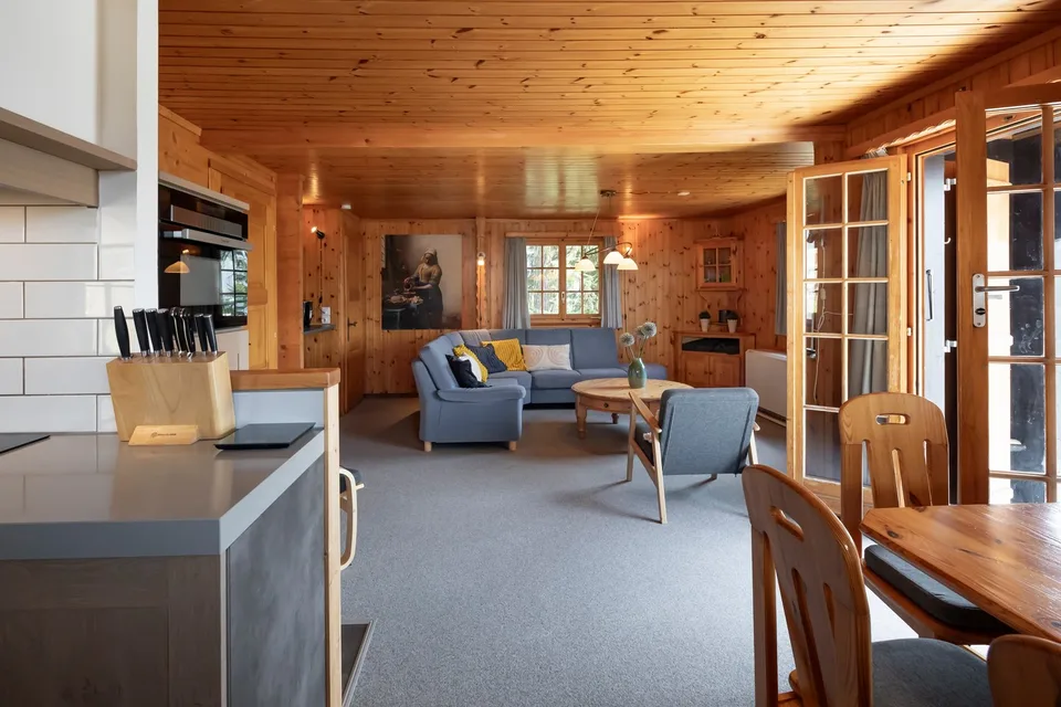 Chalet ski-in-ski-out con due parcheggi privati