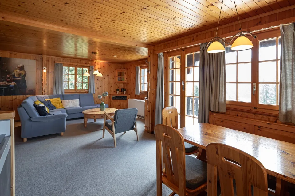 Chalet ski-in-ski-out con due parcheggi privati