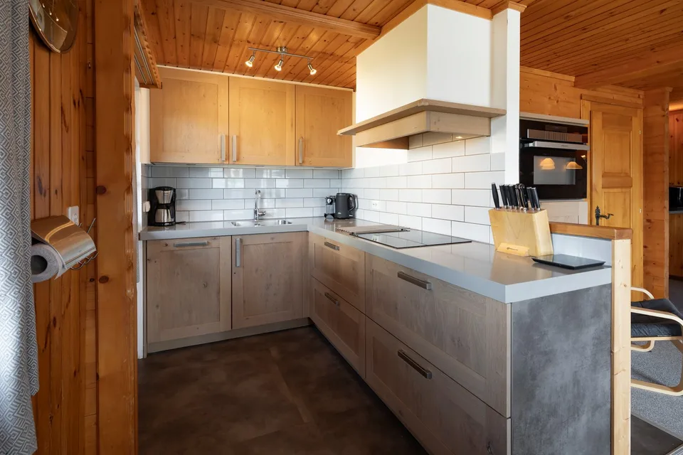 Chalet ski-in-ski-out con due parcheggi privati