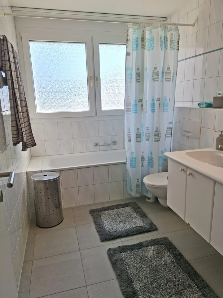 Confort de vie, palpable - avec climatisation et eau potable raffinée