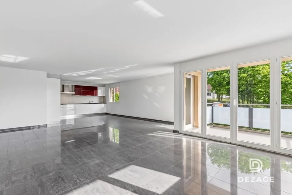Grand appartement familial avec balcon couvert et vue sur le château d'Oron !