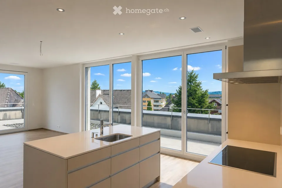Moderne Attikawohnung mit grosszügiger Dachterrasse und Weitblick