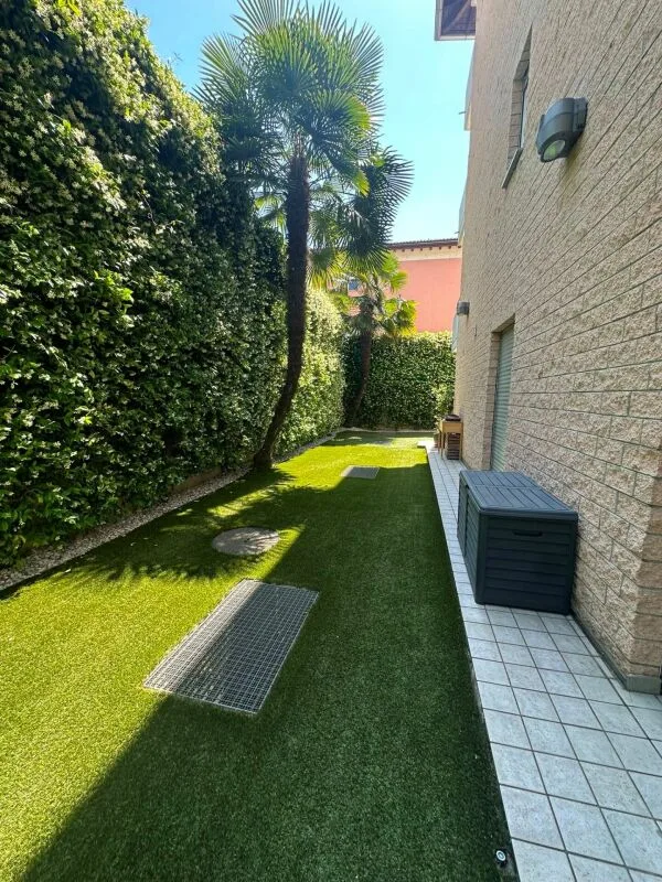 Bevorzugte Lage mit Terrasse und großem Garten – Foto 14 von 15