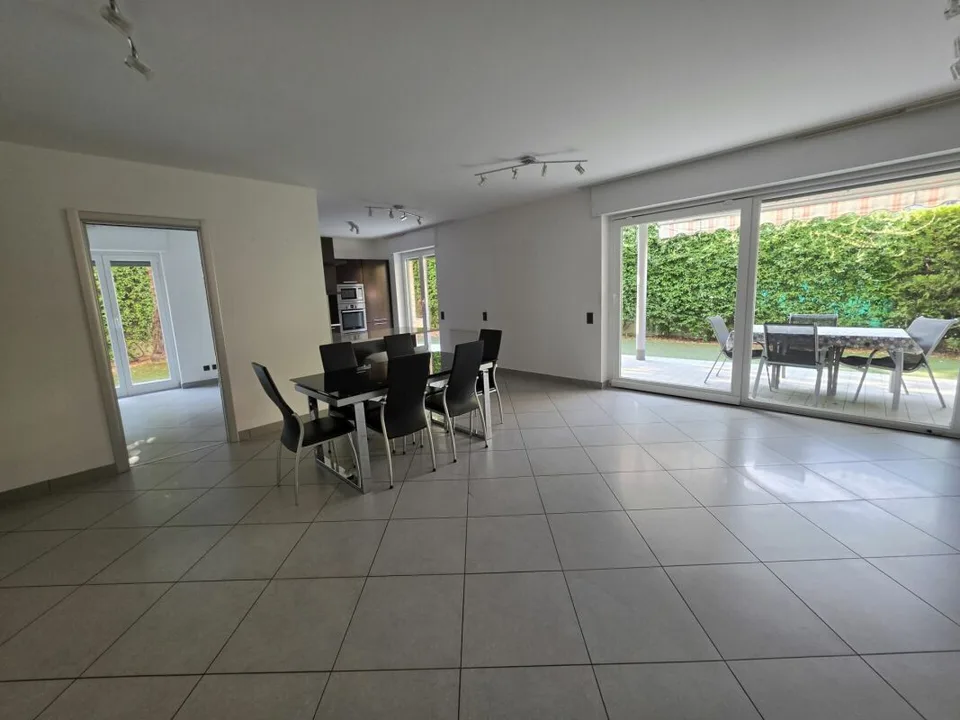 Emplacement privilégié avec terrasse et grand jardin