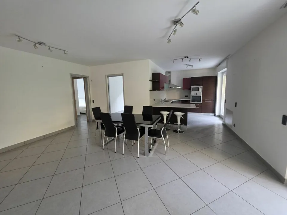 Emplacement privilégié avec terrasse et grand jardin