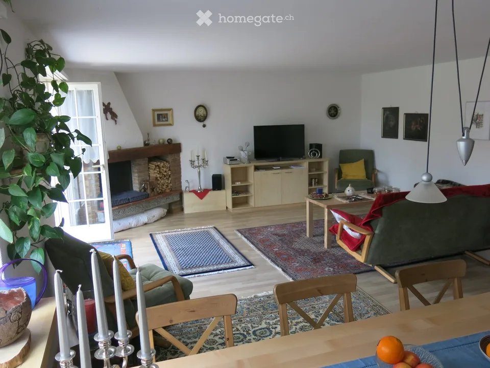 Charmantes 6.5-Zimmer-Doppelhaus in Zell ZH