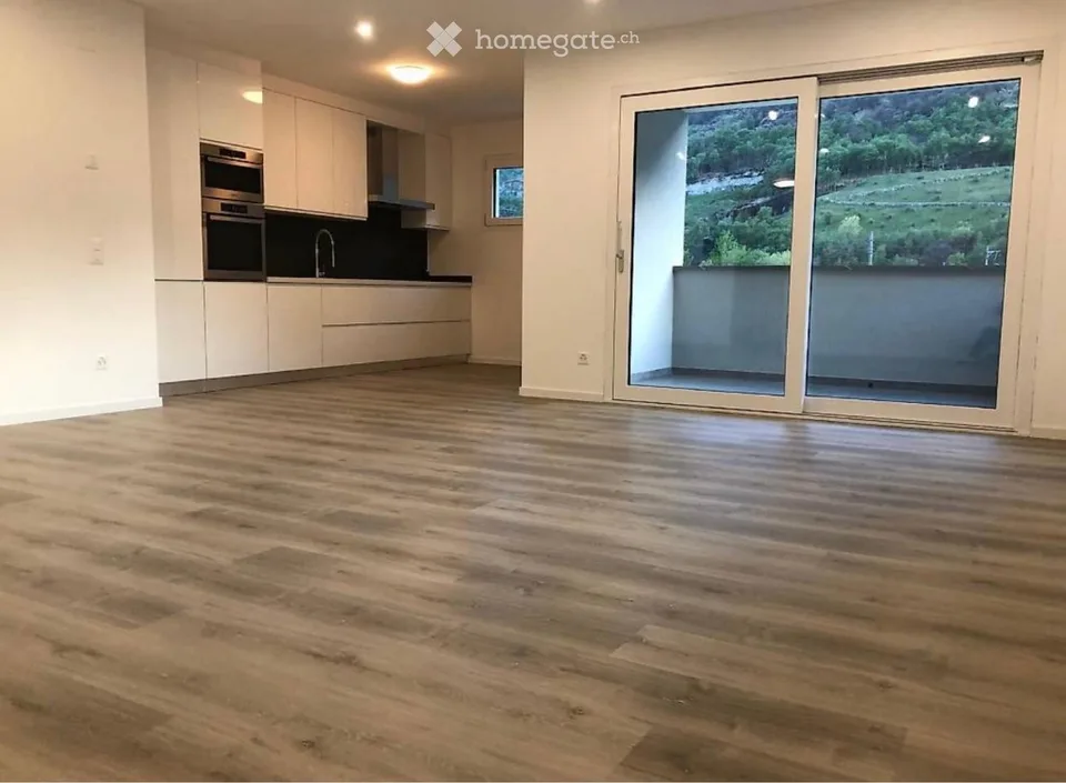 BIASCA (Pollegio) moderno appartamento 3,5 loc