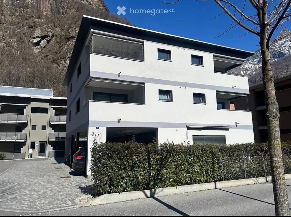 Moderne 3,5-Zimmer-Wohnung in BIASCA (Pollegio)