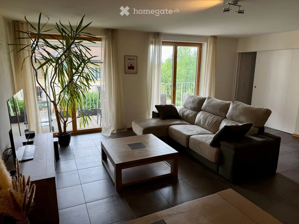 Neuchâtel  Lumineux 3,5 pièces de 90 m² - Terrasse de 21 m²